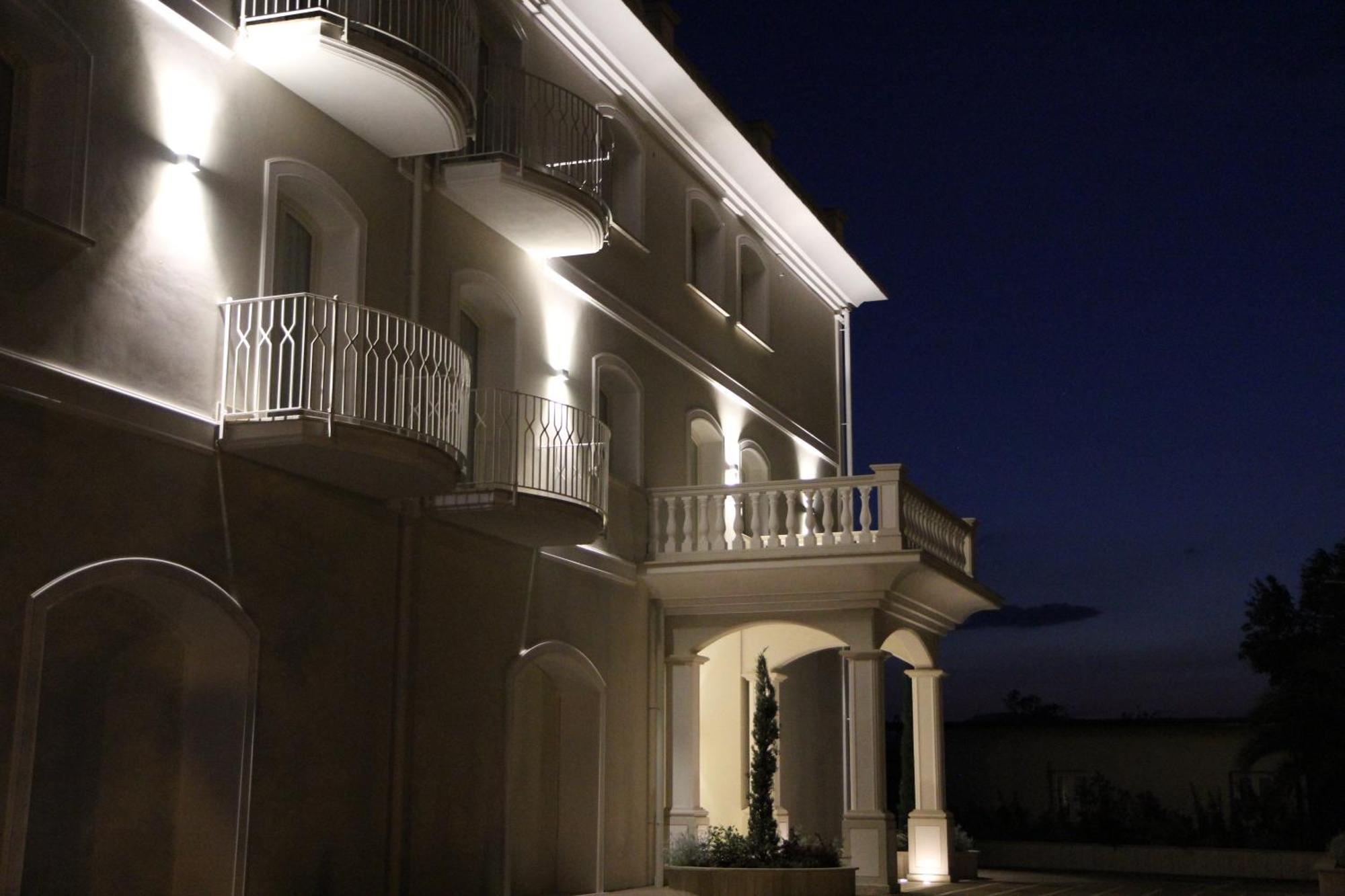 Castrocielo Suites & Apartments Liola' المظهر الخارجي الصورة