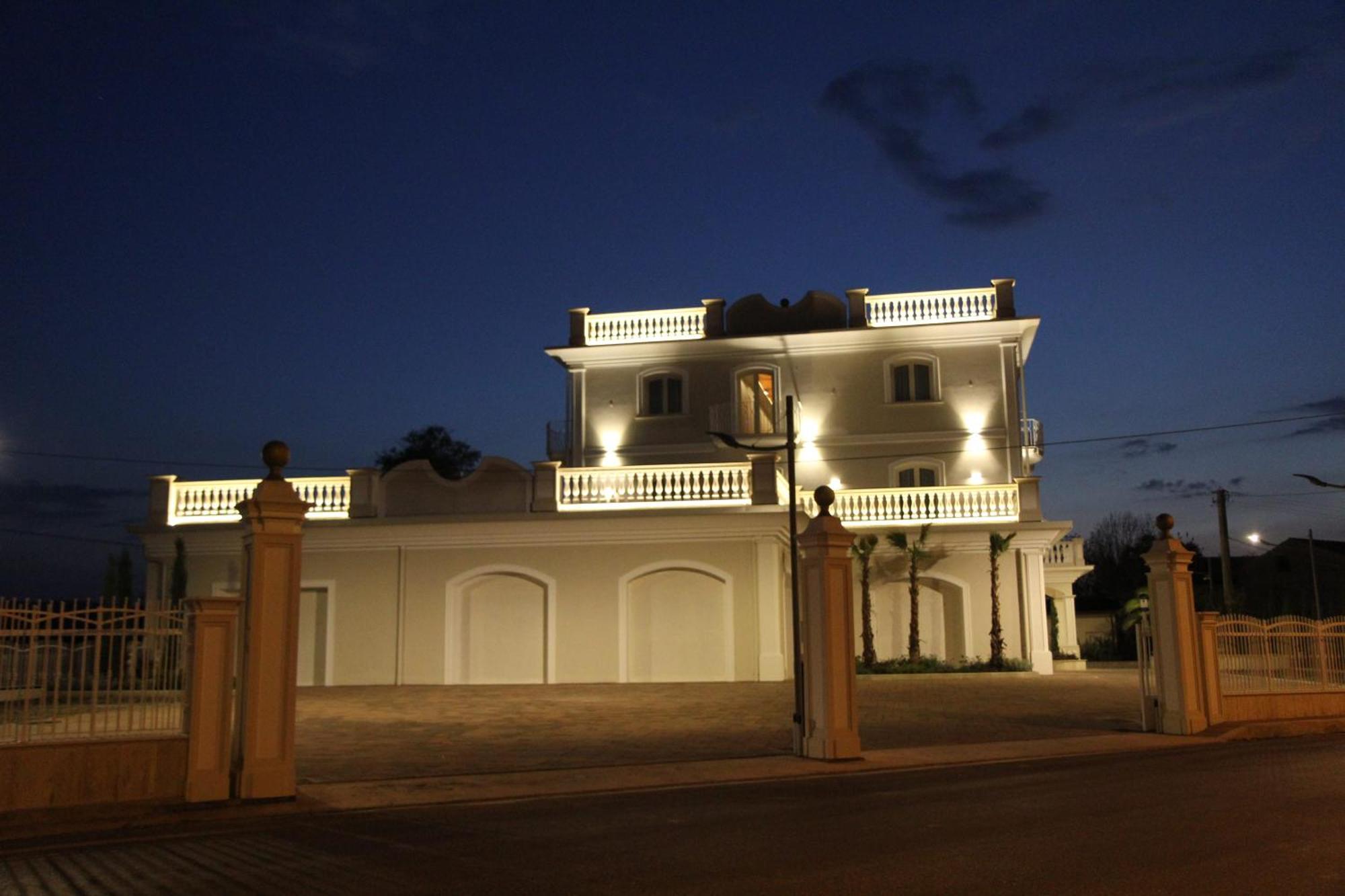 Castrocielo Suites & Apartments Liola' المظهر الخارجي الصورة